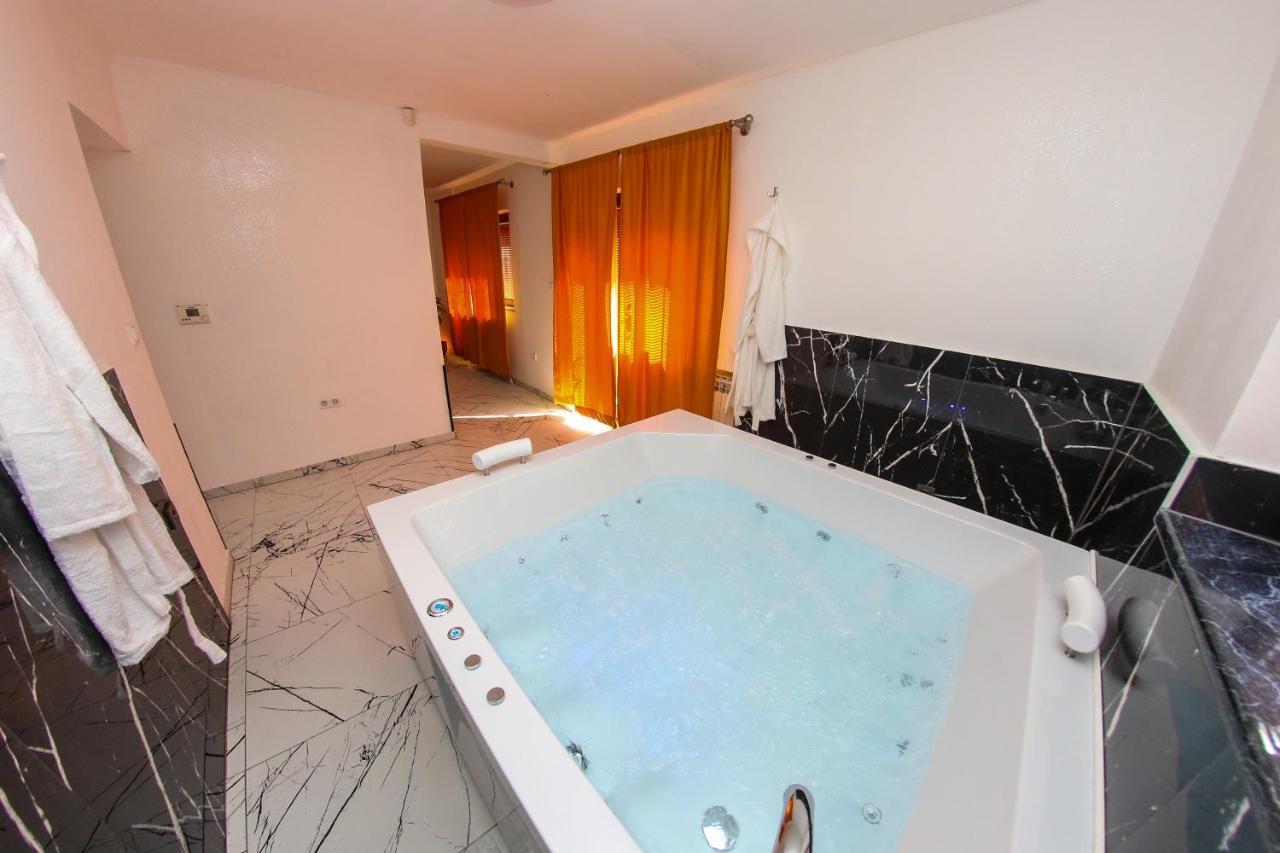 Hedonist Spa Jacuzzi Sarajevo Free Parking Saraievo Exterior foto